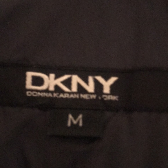 Preloved DKNY winter coat mid length detachable hood - Picture 9 of 9